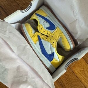 Children’s 8C Nike Travis Scott Canary Yellow